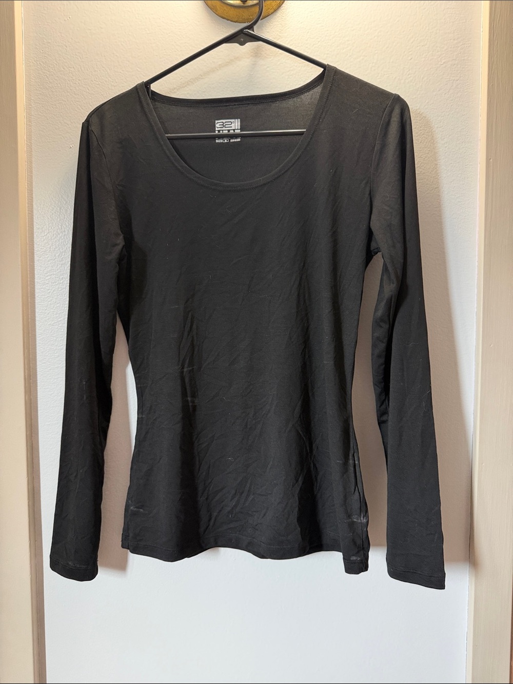 32 Degrees Black Scoop Neck Long Sleeve Top
